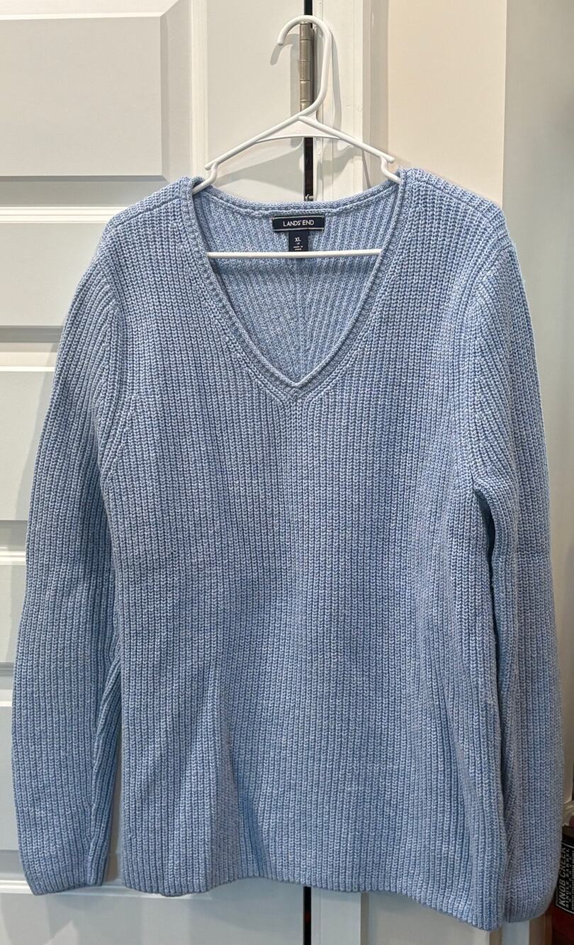 Lands’ End Women’s Light Blue V-Neck Ribbed Sweater Size XL